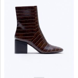 Almond toe zara ankle boots